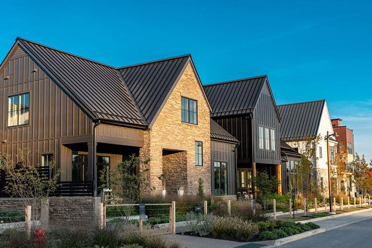 New build homes in Columbus. Quarry Trails. A row of houses.